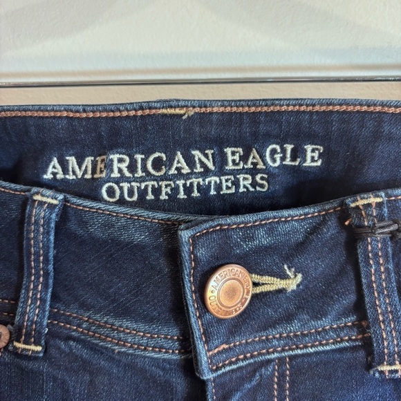 AMERICAN EAGLE OUTFITTERS Sz 10S Kick Boot Jeans Mid Rise Mid Wash NEW W/ TAGS - Picture 7 of 13